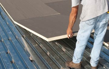 benefits of insulating Balliasta flat roofing